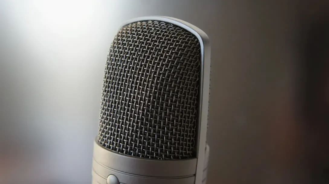 Cómo planificar un podcast de marca que conecte desde el primer episodio